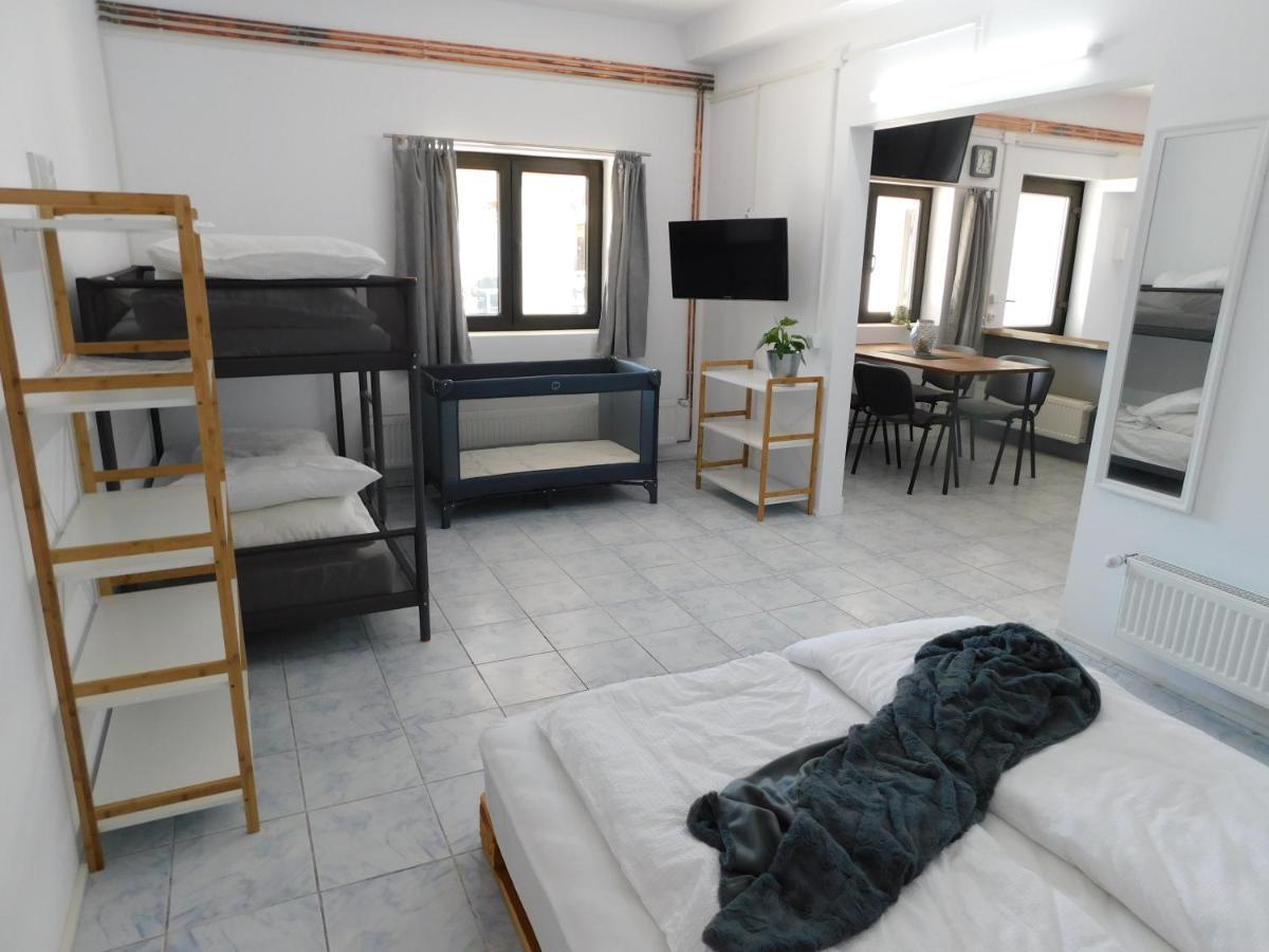 Mountain Vista Suites Zărneşti Εξωτερικό φωτογραφία