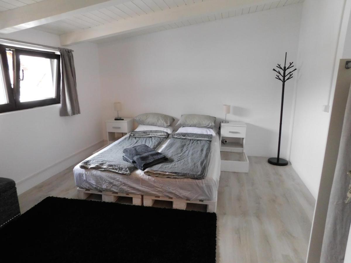 Mountain Vista Suites Zărneşti Εξωτερικό φωτογραφία