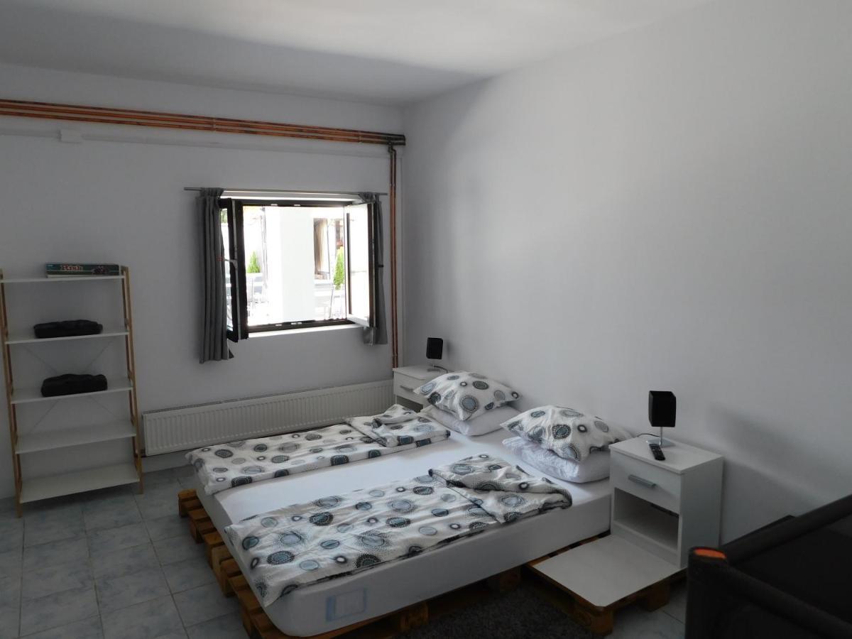Mountain Vista Suites Zărneşti Εξωτερικό φωτογραφία