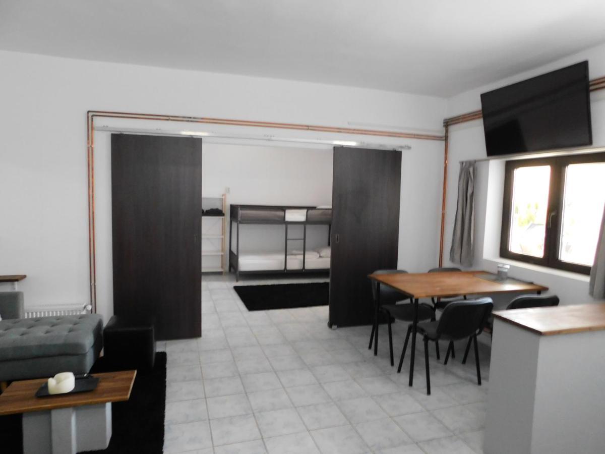 Mountain Vista Suites Zărneşti Εξωτερικό φωτογραφία